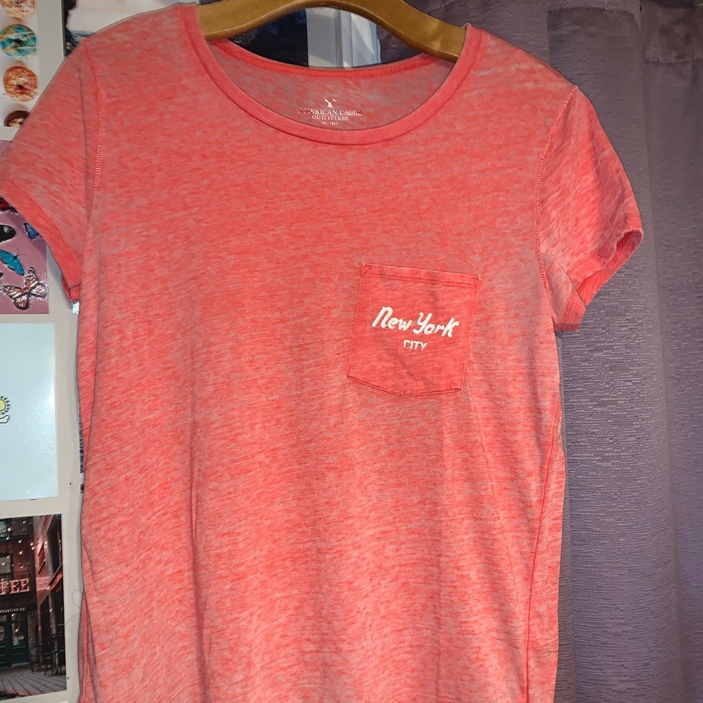 American Eagle vintage style tee